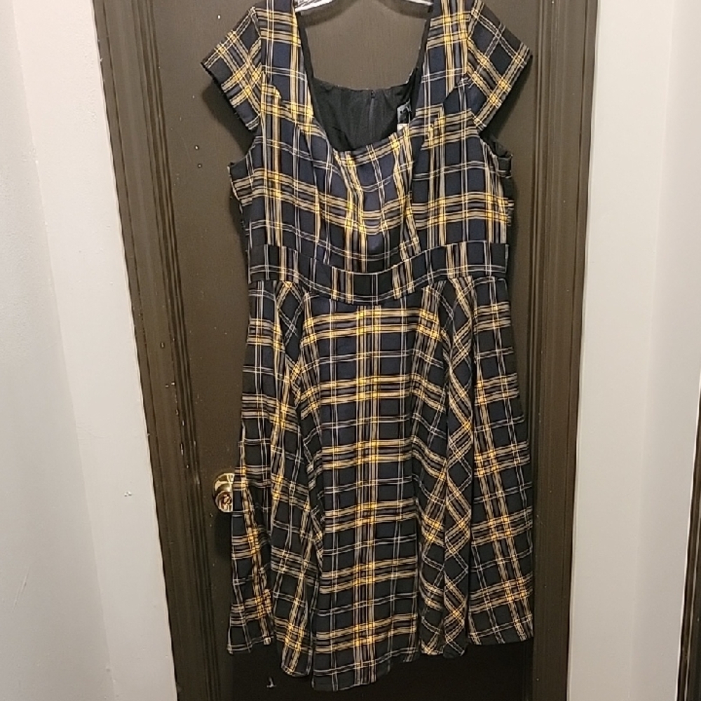 Magnolia Place Navy/ Plaid Retro Swing Dress. NWT. 3X/4X